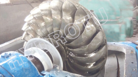 Turgo 水力タービン、定格出力 100KW ～ 2000KW、最大効率 88%、揚程 70m ～ 200m